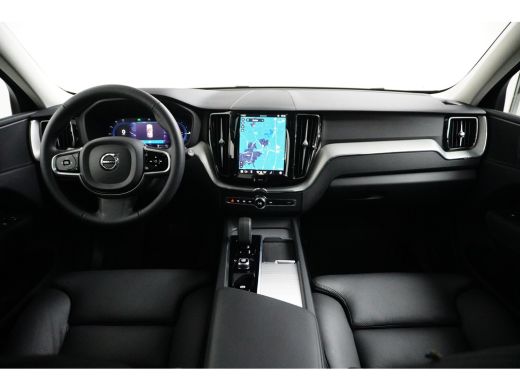 Volvo  XC60 2.0 T6 Plug-in hybrid AWD Plus Bright | Trekhaak | Camera | Panoramadak | Memory | Stuur/stoelver... ActivLease financial lease