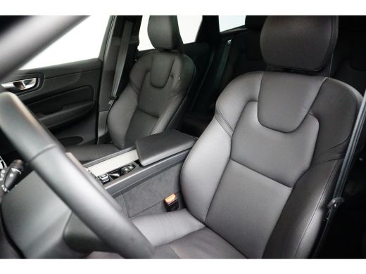 Volvo  XC60 2.0 T6 Plug-in hybrid AWD Plus Bright | Trekhaak | Camera | Panoramadak | Memory | Stuur/stoelver... ActivLease financial lease