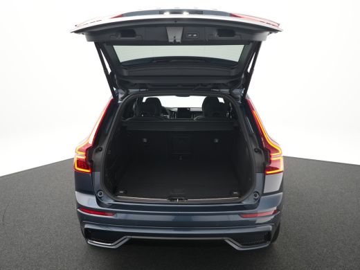 Volvo  XC60 T6 Plus Black Edition Recharge AWD | Facelift | Panoramadak | Trekhaak | 21" | Adaptive Cruise | ... ActivLease financial lease