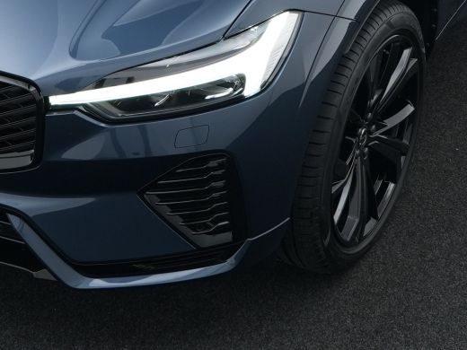 Volvo  XC60 T6 Plus Black Edition Recharge AWD | Facelift | Panoramadak | Trekhaak | 21" | Adaptive Cruise | ... ActivLease financial lease