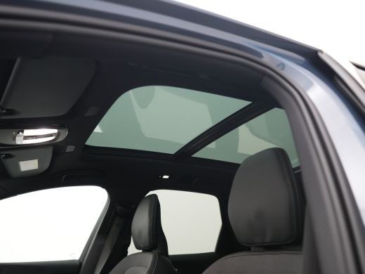 Volvo  XC60 T6 Plus Black Edition Recharge AWD | Facelift | Panoramadak | Trekhaak | 21" | Adaptive Cruise | ... ActivLease financial lease