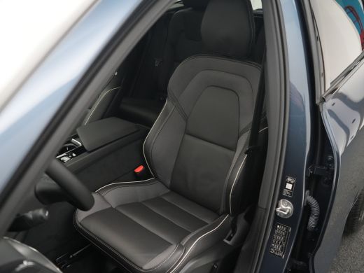 Volvo  XC60 T6 Plus Black Edition Recharge AWD | Facelift | Panoramadak | Trekhaak | 21" | Adaptive Cruise | ... ActivLease financial lease