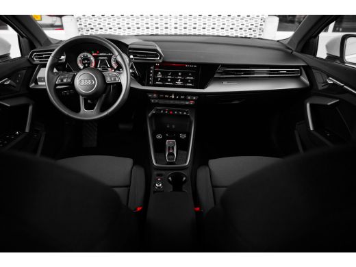 Audi A3 Sportback 30 TFSI advanced | Panoramadak | ActivLease financial lease