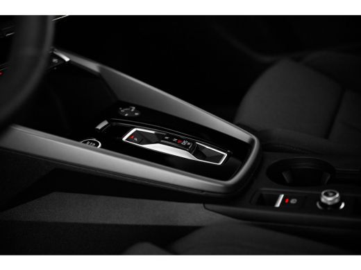 Audi A3 Sportback 30 TFSI advanced | Panoramadak | ActivLease financial lease