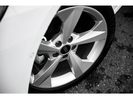 Audi A3 Sportback 30 TFSI advanced | Panoramadak | ActivLease financial lease