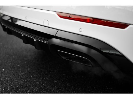 Audi Q8 55 TFSI e quattro Pro Line S | Luchtvering | B&O Advanced 3D | HUD | Panoramadak | Trekhaak | 23" | ActivLease financial lease