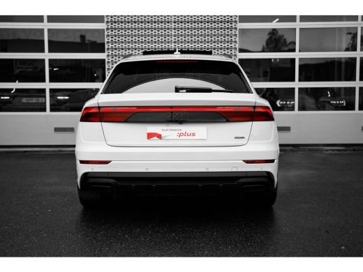 Audi Q8 55 TFSI e quattro Pro Line S | Luchtvering | B&O Advanced 3D | HUD | Panoramadak | Trekhaak | 23" | ActivLease financial lease