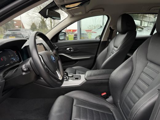 BMW 3 Serie Touring 320e Aut. Hybrid Executive Business | Leder Sport | Trekhaak | BMW Laser | ActivLease financial lease