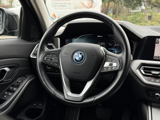BMW 3 Serie Touring 320e Aut. Hybrid Executive Business | Leder Sport | Trekhaak | BMW Laser | ActivLease financial lease