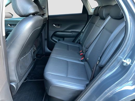 Hyundai Kona 1.6 141pk GDI HEV Premium | Premium audio | 360 camera | Bestuurdersstoel met geheugen | Adaptive... ActivLease financial lease