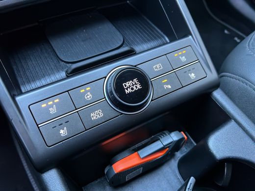 Hyundai Kona 1.6 141pk GDI HEV Premium | Premium audio | 360 camera | Bestuurdersstoel met geheugen | Adaptive... ActivLease financial lease