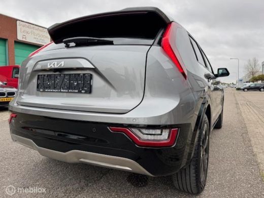 Kia Niro EV DynamicPlus Line , 450 km electrisch rijden , Luxe uitvoering , Prive Glass , Lederen bekleding ,... ActivLease financial lease