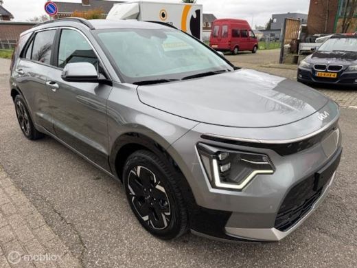 Kia Niro EV DynamicPlus Line , 450 km electrisch rijden , Luxe uitvoering , Prive Glass , Lederen bekleding ,... ActivLease financial lease