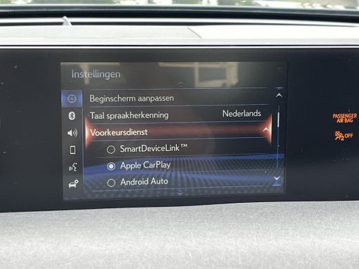 Lexus UX 300e Business 54 kWh | Carplay | Electr. bestuurdersstoel | Parkeercamera | Adaptive cruise contr... ActivLease financial lease