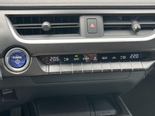 Lexus UX 300e Business 54 kWh | Carplay | Electr. bestuurdersstoel | Parkeercamera | Adaptive cruise contr... ActivLease financial lease