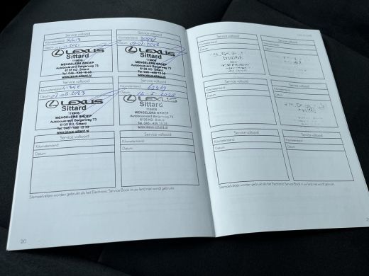 Lexus UX 300e Business 54 kWh | Carplay | Electr. bestuurdersstoel | Parkeercamera | Adaptive cruise contr... ActivLease financial lease