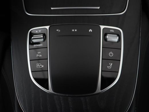 Mercedes-Benz E-Klasse 300e Avantgarde | Panoramadak | Adaptive cruise | Stoelverwarming | Carplay | Camera | Sfeerverli... ActivLease financial lease