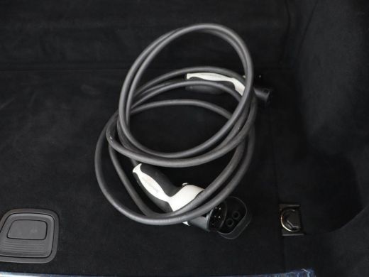 Mercedes-Benz E-Klasse 300e Avantgarde | Panoramadak | Adaptive cruise | Stoelverwarming | Carplay | Camera | Sfeerverli... ActivLease financial lease