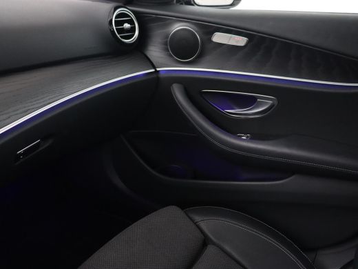 Mercedes-Benz E-Klasse 300e Avantgarde | Panoramadak | Adaptive cruise | Stoelverwarming | Carplay | Camera | Sfeerverli... ActivLease financial lease