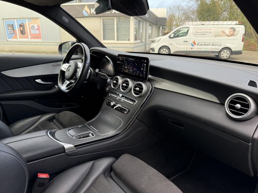 Mercedes-Benz GLC 300e 4MATIC AMG | Navi | Panorama | Trekhaak | Burmester | ActivLease financial lease