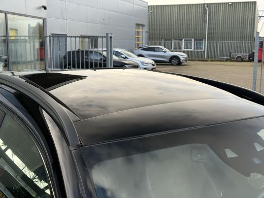 Mercedes-Benz GLC 300e 4MATIC AMG | Navi | Panorama | Trekhaak | Burmester | ActivLease financial lease