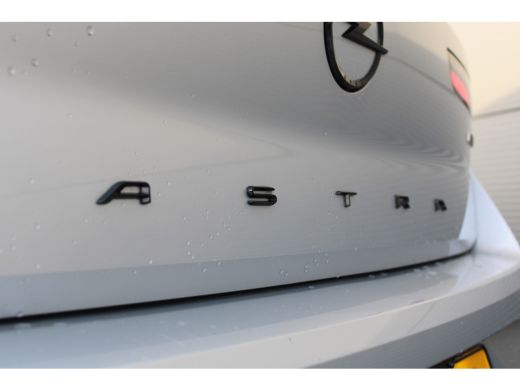 Opel Astra 1.2 Turbo Hybrid Ultimate | Automaat | Navigatie | Camera | LED Koplampen | 18 Inch lichtmetaal |... ActivLease financial lease