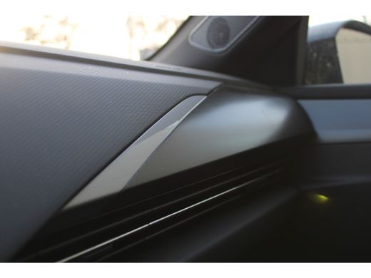 Opel Astra 1.2 Turbo Hybrid Ultimate | Automaat | Navigatie | Camera | LED Koplampen | 18 Inch lichtmetaal |... ActivLease financial lease