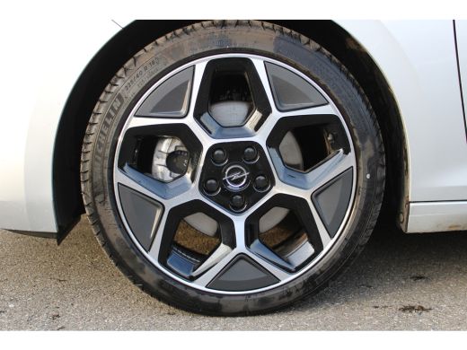 Opel Astra 1.2 Turbo Hybrid Ultimate | Automaat | Navigatie | Camera | LED Koplampen | 18 Inch lichtmetaal |... ActivLease financial lease