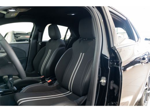 Opel Corsa 1.2 GS | Navigatie | Camera | Parkeersensoren | Climate Controle | Dodehoekbewaking | ActivLease financial lease