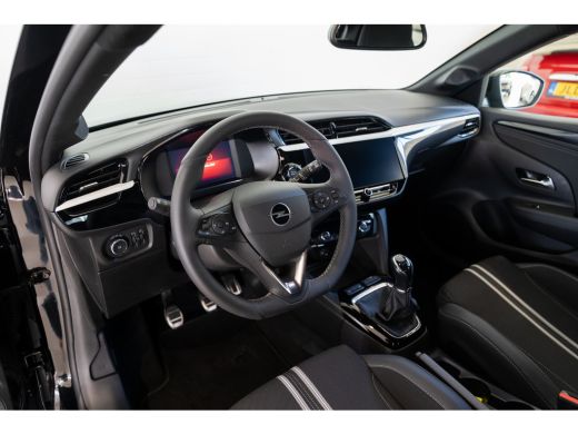 Opel Corsa 1.2 GS | Navigatie | Camera | Parkeersensoren | Climate Controle | Dodehoekbewaking | ActivLease financial lease