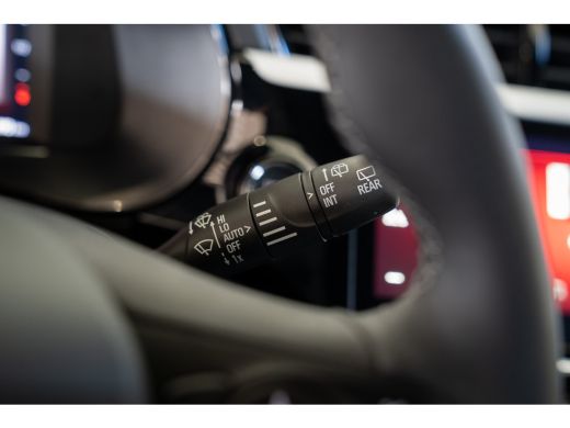 Opel Corsa 1.2 GS | Navigatie | Camera | Parkeersensoren | Climate Controle | Dodehoekbewaking | ActivLease financial lease