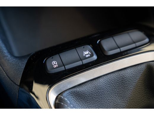 Opel Corsa 1.2 GS | Navigatie | Camera | Parkeersensoren | Climate Controle | Dodehoekbewaking | ActivLease financial lease