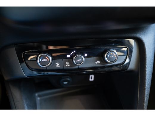 Opel Corsa 1.2 GS | Navigatie | Camera | Parkeersensoren | Climate Controle | Dodehoekbewaking | ActivLease financial lease