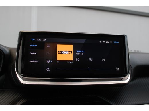 Peugeot 2008 1.2 Hybrid 136 Allure | Climate | Cruise | DAB | PDC V+A | Carplay | Climate | Cruise | DAB | PDC... ActivLease financial lease