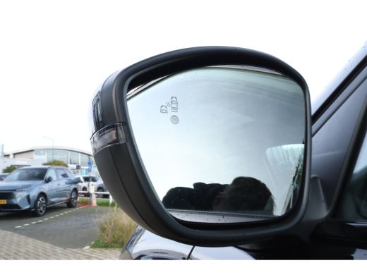 Peugeot 2008 1.2 Hybrid 145 GT | ACTIE!! | Schuifdak | Adapt. Cruise | 360 Camera | Navi | Carplay | Keyless |... ActivLease financial lease