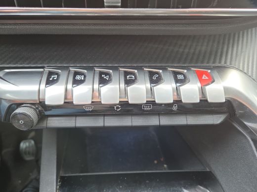 Peugeot 5008 1.2 Allure Advanced grip control Trekhaak | Camera | Full map navigatie | Parkeersensoren ActivLease financial lease