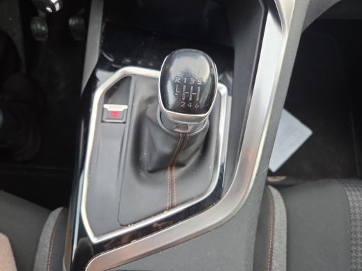 Peugeot 5008 1.2 Allure Advanced grip control Trekhaak | Camera | Full map navigatie | Parkeersensoren ActivLease financial lease