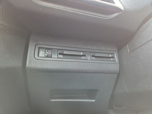 Peugeot 5008 1.2 Allure Advanced grip control Trekhaak | Camera | Full map navigatie | Parkeersensoren ActivLease financial lease