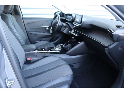 Peugeot e-208 EV 136PK ALLURE PREMIÈRE AUTOMAAT / NAVI / LEDER / CLIMA / PDC / 16" LMV / CAMERA / CRUISECONTROL... ActivLease financial lease