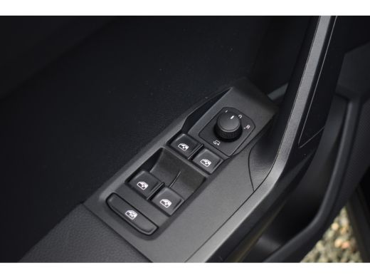 Seat Arona TSI 115PK DSG STYLE BUSINESS VIRTUAL/NAVI/CRUISE ActivLease financial lease