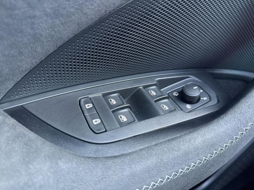 Skoda Kodiaq 1.5 TSI PHEV Sportline Business | Trekhaak | PHEV | Pano | LED | ActivLease financial lease