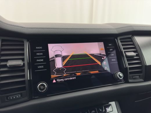 Skoda Kodiaq 1.5 TSI Sportline Business [ 7-Pers. ] (INCL-BTW) Aut. *LEATHER-MICROFIBRE | FULL-LED | ADAPTIVE-... ActivLease financial lease