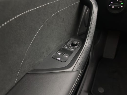 Skoda Kodiaq 1.5 TSI Sportline Business [ 7-Pers. ] (INCL-BTW) Aut. *LEATHER-MICROFIBRE | FULL-LED | ADAPTIVE-... ActivLease financial lease