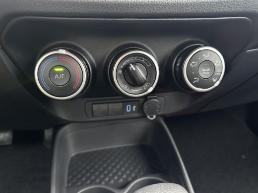 Toyota Aygo 1.0 VVT-i S-CVT Play | AUTOMAAT | 06-10141018 Voor meer informatie ActivLease financial lease