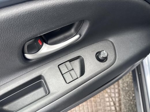 Toyota Aygo 1.0 VVT-i S-CVT Play | AUTOMAAT | 06-10141018 Voor meer informatie ActivLease financial lease