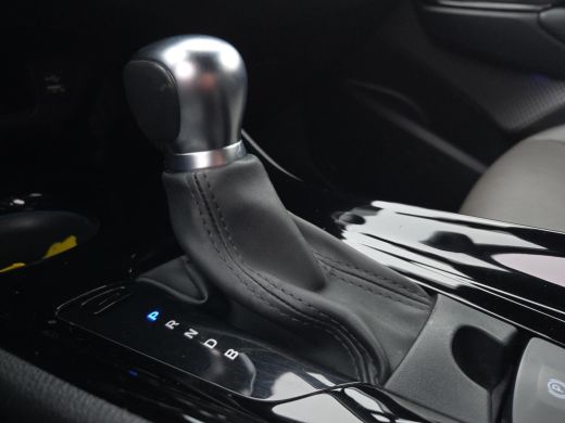 Toyota C-HR 1.8 Hybrid Executive | Apple CarPlay | Stoel/Stuur/Ruit verwarming | Rijklaarprijs incl. garantie | ActivLease financial lease