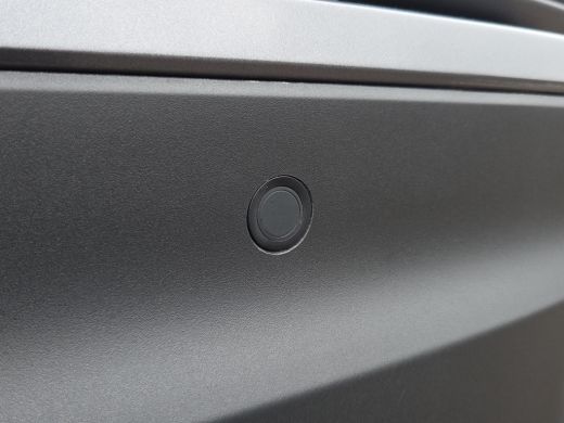 Toyota C-HR 1.8 Hybrid Executive | Apple CarPlay | Stoel/Stuur/Ruit verwarming | Rijklaarprijs incl. garantie | ActivLease financial lease