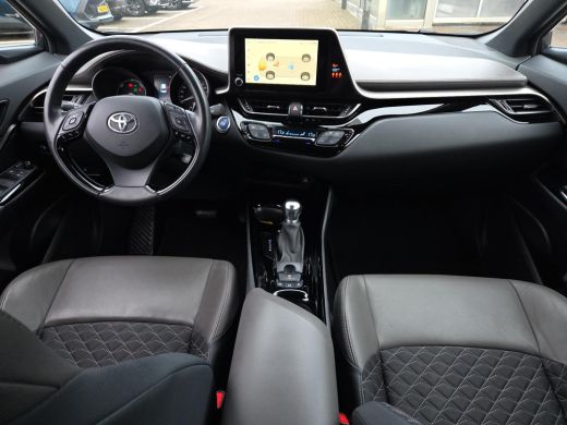 Toyota C-HR 1.8 Hybrid Executive | Apple CarPlay | Stoel/Stuur/Ruit verwarming | Rijklaarprijs incl. garantie | ActivLease financial lease