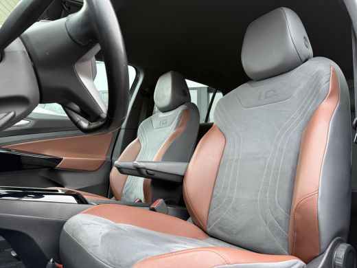 Volkswagen ID.4 Aut. First Edition 77kWh | Trekhaak | Navi | Camera | ActivLease financial lease