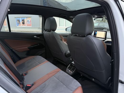 Volkswagen ID.4 First Max 77 kWh | Panorama | IQ-Light | 360 Camera | ActivLease financial lease